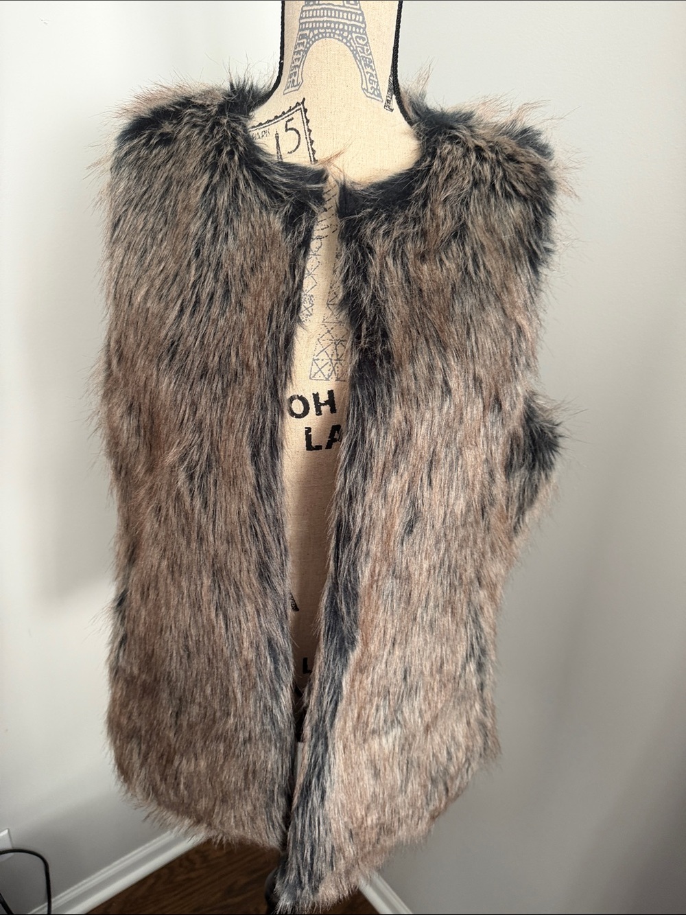 Banana Republic Women's Brown Faux fur vest Size Large Preppy